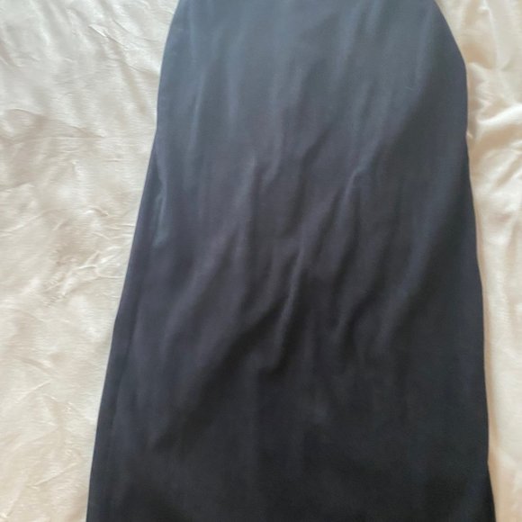 Black Maxi Skirt with Sexy Back Split - Picture 7 of 10